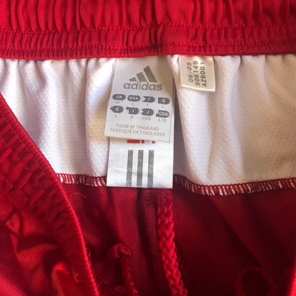 Ladies adidas shorts size L - Picture 7 of 10